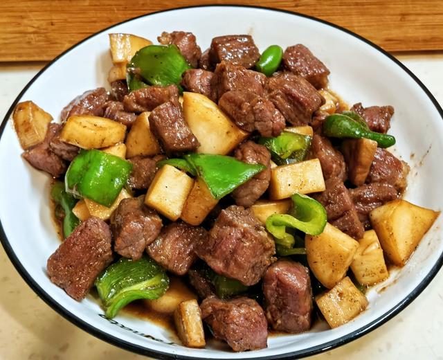 Beef and King Oyster Mushroom Stir-Fry