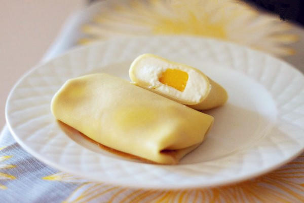 Hong Kong Style Mango Pancake